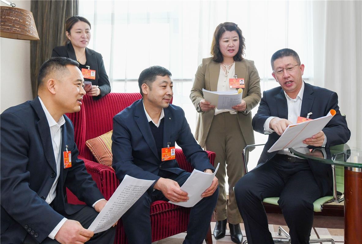奮進2024｜代表來了！自治區(qū)十四屆人大二次會議召開在即