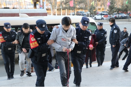 以禁毒之名戒毒——玉泉分局破獲首例販賣毒品新精神活性物質(zhì)部目標案件1714.png