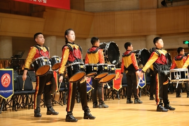 “樂動(dòng)金帆 ‘藝’起交響”為主題的專場音樂會(huì)現(xiàn)場。主辦方供圖