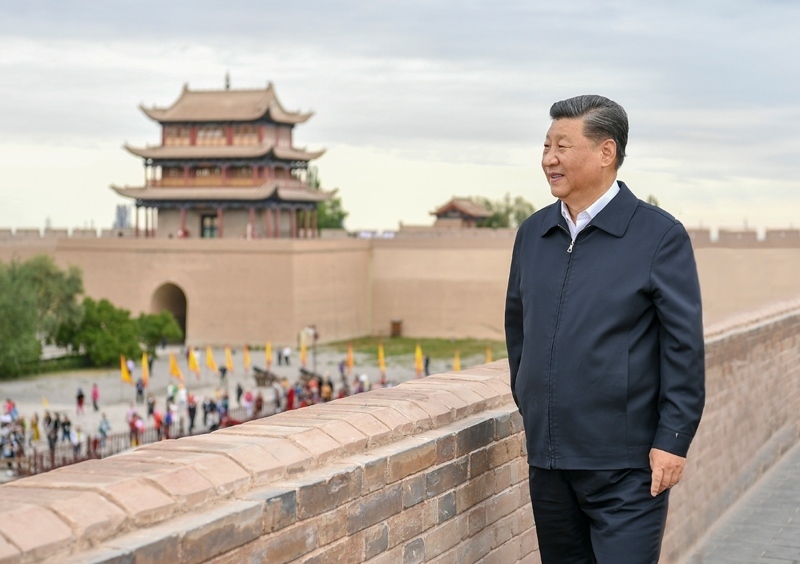 2019年8月20日，習近平總書記來到嘉峪關(guān)關(guān)城，登上城樓察看關(guān)城整體面貌，聽取河西走廊長城、關(guān)隘歷史文化情況介紹。