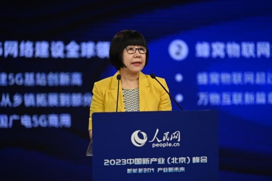 人民網(wǎng)監(jiān)事會主席唐維紅。人民網(wǎng)記者 于凱攝
