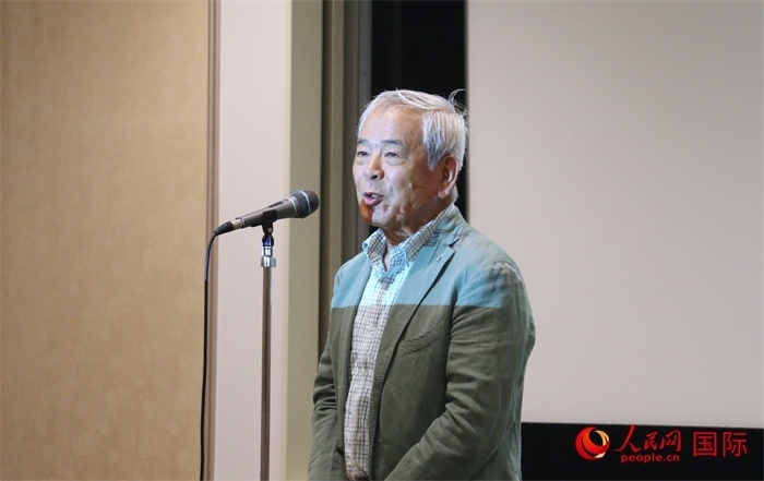 展覽名譽(yù)顧問(wèn)、日本前文化廳長(zhǎng)官青柳正規(guī)致辭。（人民網(wǎng) 許可攝）