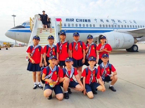 文縣東壩童聲合唱團(tuán)的孩子們抵達(dá)北京。