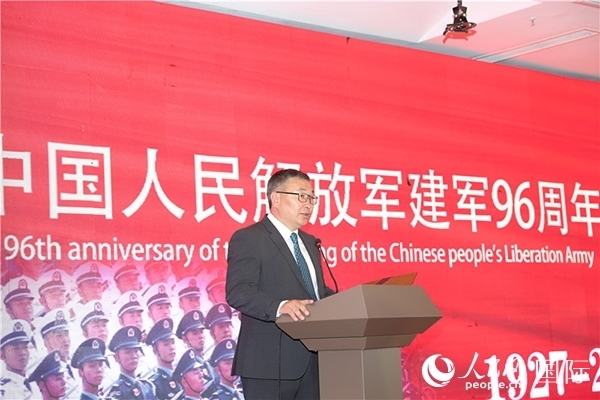 蒙古國(guó)國(guó)防部副部長(zhǎng)瑪格奈致辭。人民網(wǎng)記者 霍文攝J