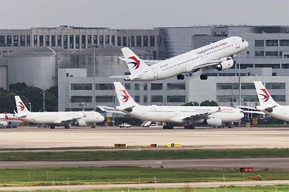2023年8月2日，東航第二架國產(chǎn)C919大型客機執(zhí)飛滬蓉空中快線。