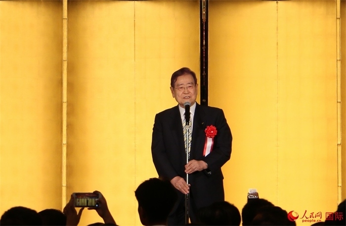 日中協(xié)會會長野田毅致祝酒辭。人民網(wǎng) 許可攝
