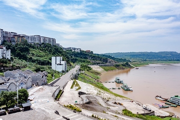 建成后的西沱鎮(zhèn)岸線環(huán)境綜合整治工程局部。受訪者供圖