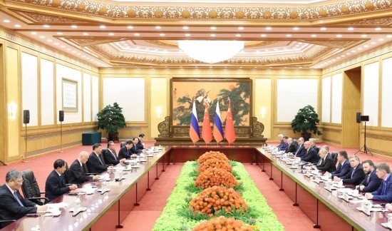 10月18日中午，國家主席習(xí)近平在北京人民大會(huì)堂同來華出席第三屆“一帶一路”國際合作高峰論壇的俄羅斯總統(tǒng)普京舉行會(huì)談。新華社記者 姚大偉 攝