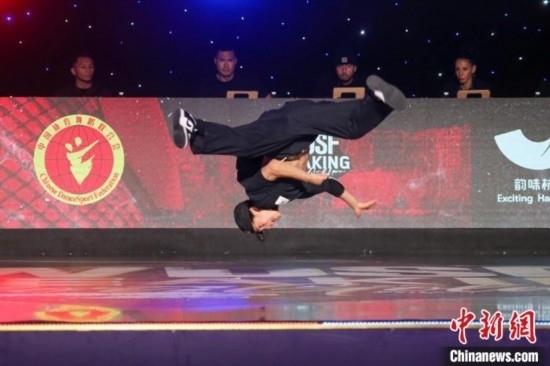 今年7月，首屆亞洲霹靂舞錦標(biāo)賽在拱墅運(yùn)河體育公園體育館舉行。郭天奇 攝