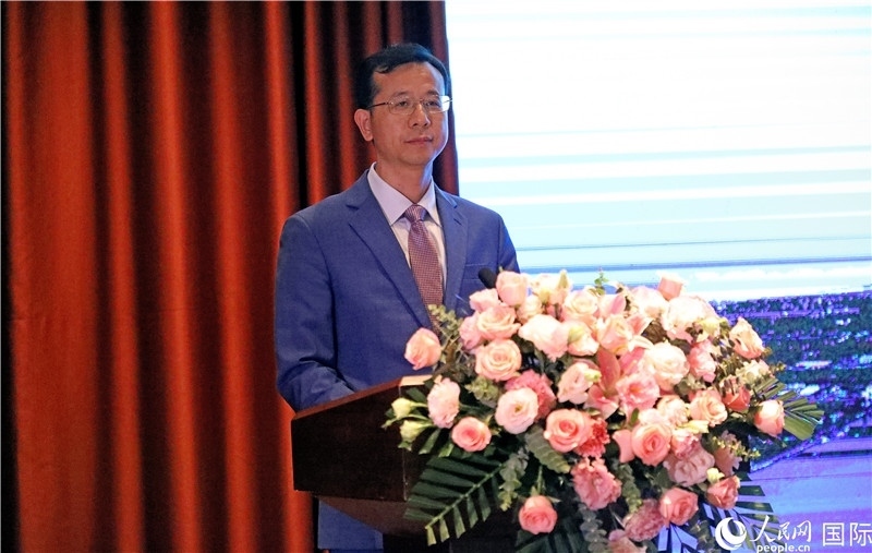 外交部外事管理司副司長(zhǎng)姚紹俊在宣介會(huì)上致辭。人民網(wǎng)記者趙益普