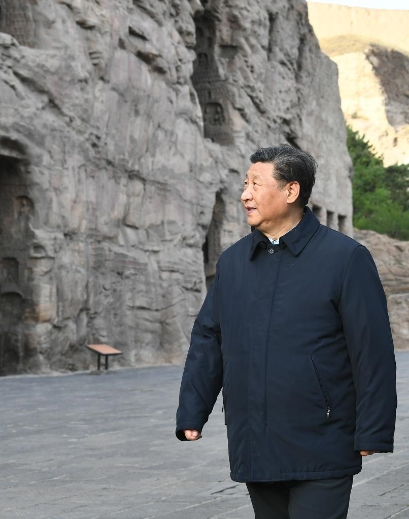 2020年5月11日，習(xí)近平總書記在山西云岡石窟實(shí)地了解歷史文化遺產(chǎn)保護(hù)情況。新華社記者 謝環(huán)馳 攝