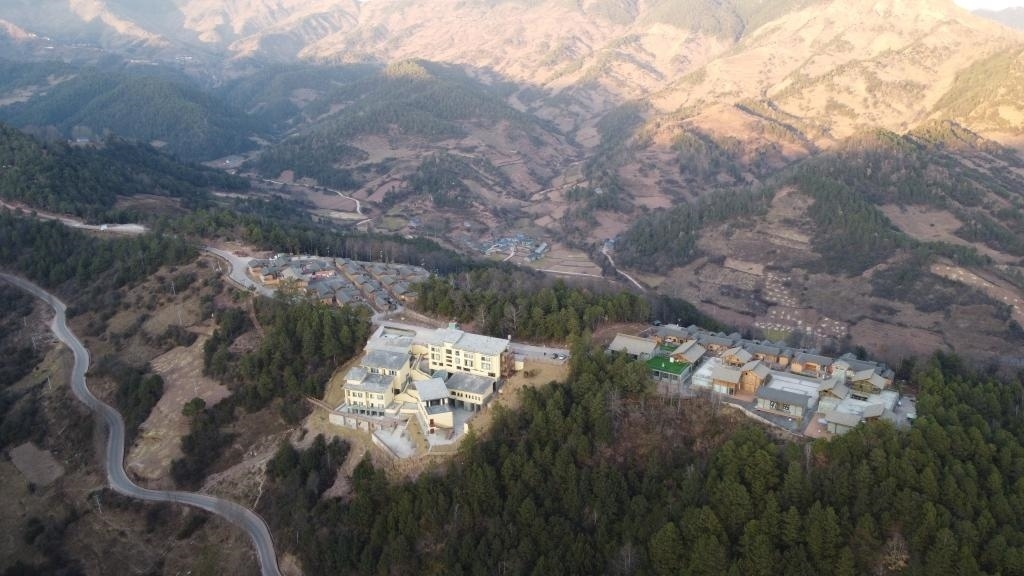 三河村全景（無人機(jī)照片）。新華社記者 尹恒 攝