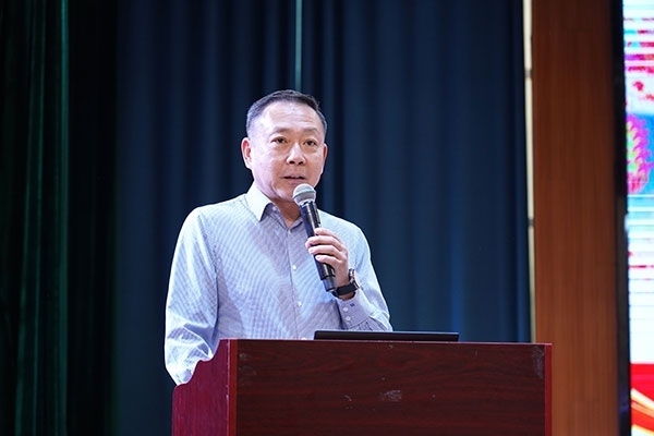 北京大鸞翔宇慈善基金會理事長、周恩來侄外孫沈清講述周恩來的讀書故事。