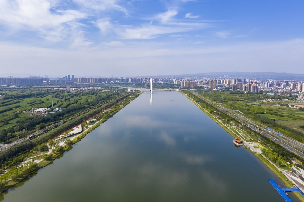 在山西省太原市拍攝的汾河（2023年6月27日攝，無人機照片）。新華社記者 楊晨光 攝
