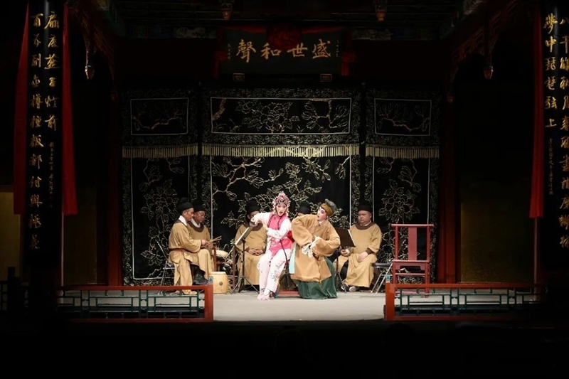 永嘉昆曲表演及音樂特點分享會在北京正乙祠戲樓舉行。