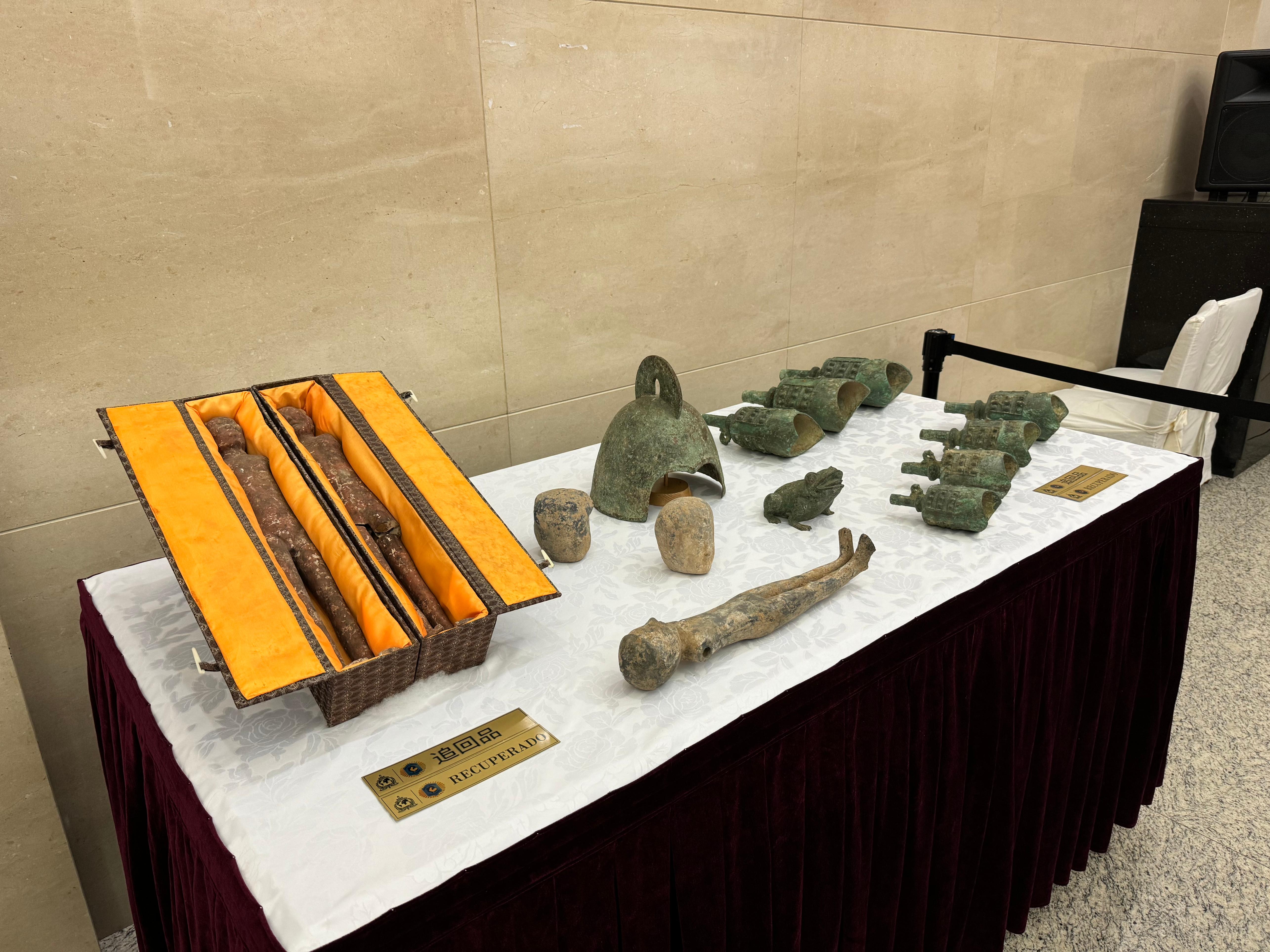 阿根廷返還的14件文物藝術(shù)品。國家文物局供圖