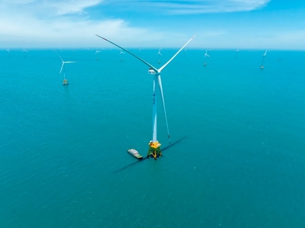 全球首臺(tái)16兆瓦海上風(fēng)電機(jī)組于2023年6月并網(wǎng)發(fā)電。韓磊攝