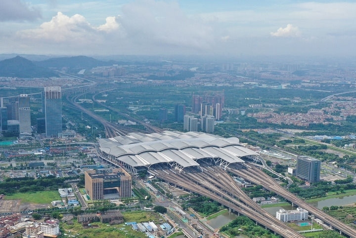這是2024年6月23日拍攝的廣州南站（無人機照片）。新華社記者 劉大偉 攝