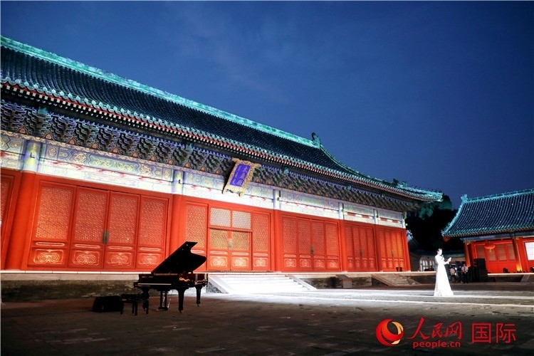 “光影北京——2024世界燈光師大會(huì)”開(kāi)幕式現(xiàn)場(chǎng)。人民網(wǎng)記者 趙益普攝
