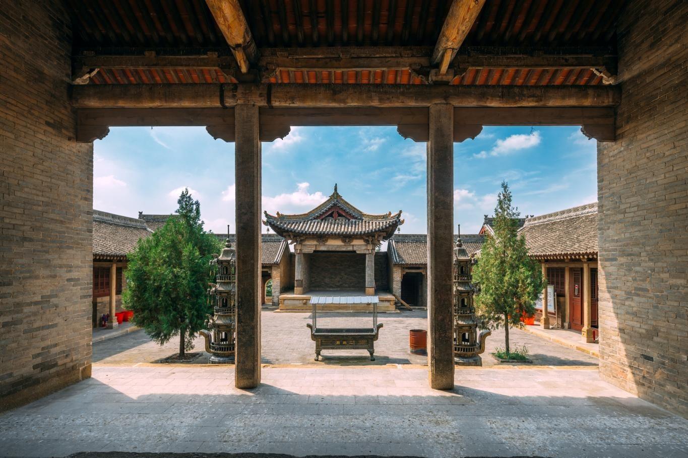 高平市王報(bào)村二郎廟金代戲臺。蘇唐詩攝