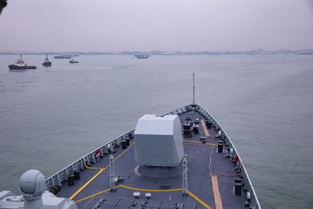 2023年7月14日，中國(guó)海軍第43批護(hù)航編隊(duì)南寧艦駛?cè)雱偣ú迹┖诮歉?，開(kāi)始對(duì)剛果（布）進(jìn)行為期4天的友好訪問(wèn)。