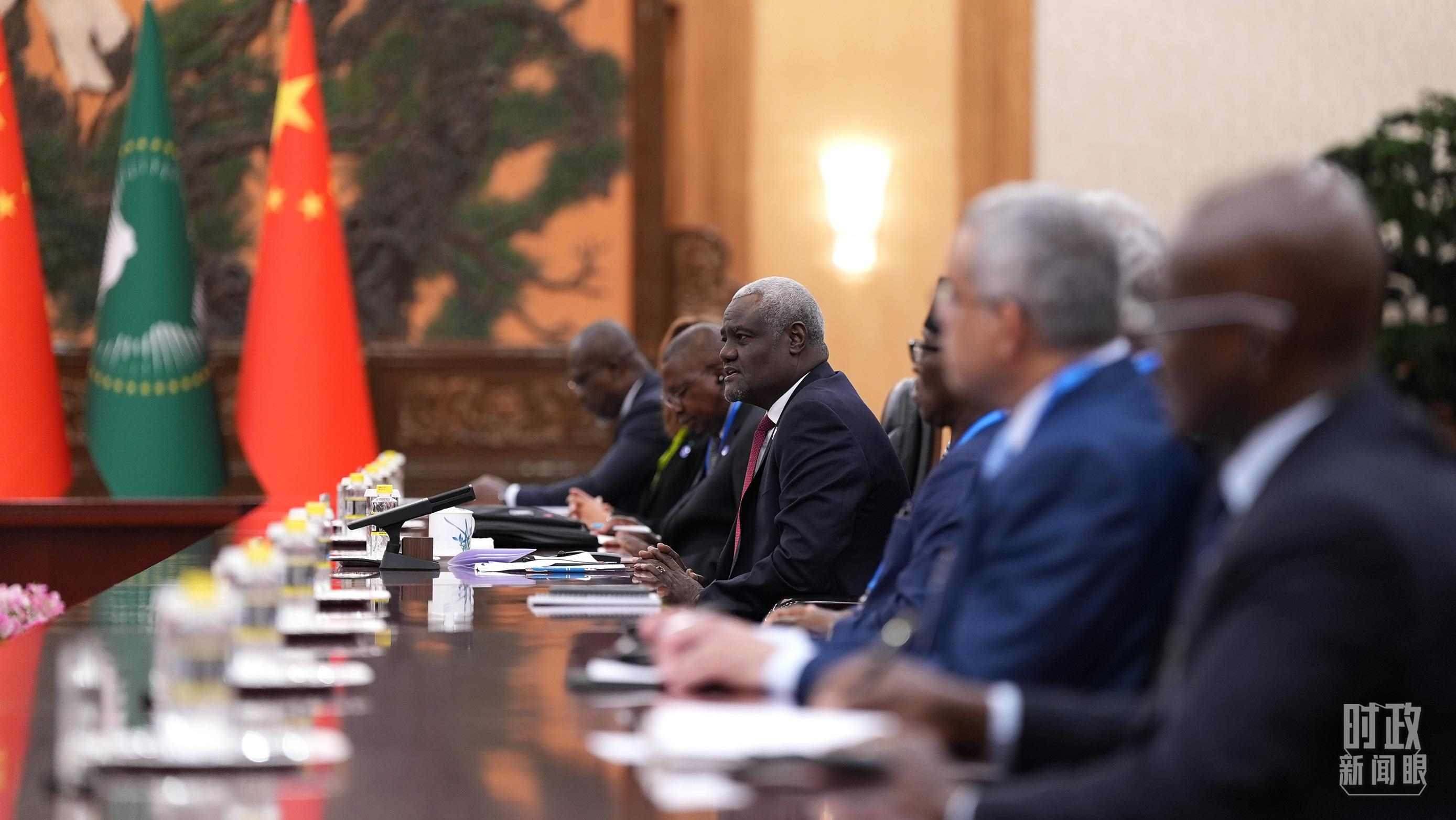  △正在參加會晤的非盟委員會主席。（總臺央視記者彭漢明拍攝）