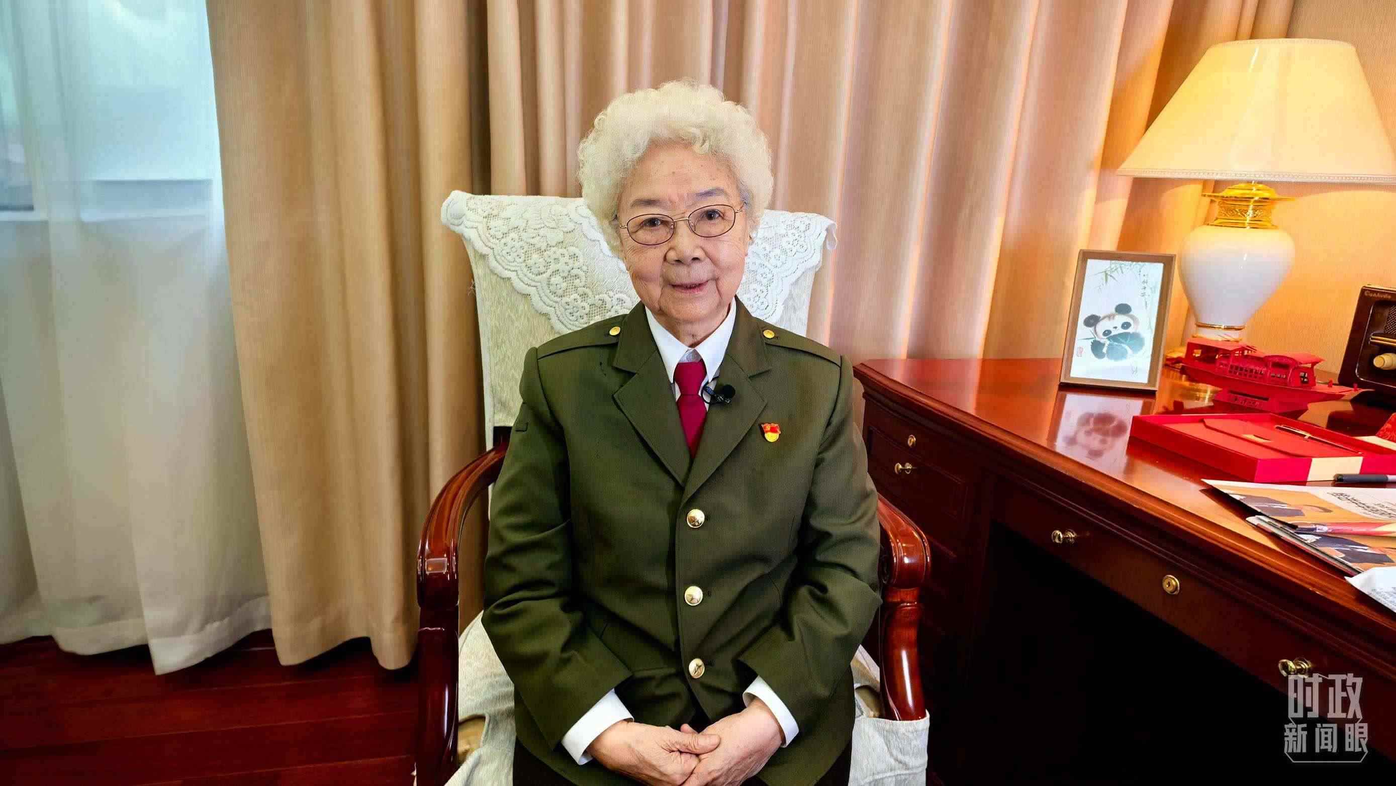 “人民藝術(shù)家”國家榮譽(yù)稱號獲得者田華。（總臺央視記者史偉拍攝）