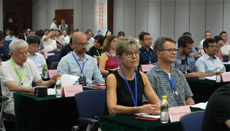 第二屆全球海斗深淵生物地質(zhì)環(huán)境國際會(huì)議現(xiàn)場。中國科學(xué)院深?？茖W(xué)與工程研究所供圖
