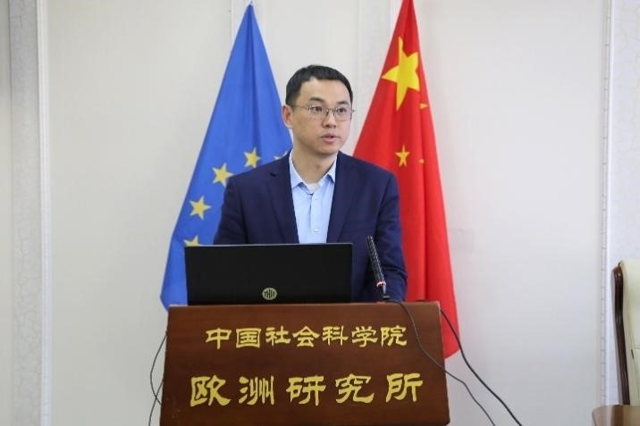 社會(huì)科學(xué)文獻(xiàn)出版社副總編輯童根興作開(kāi)幕式致辭。吳迪攝