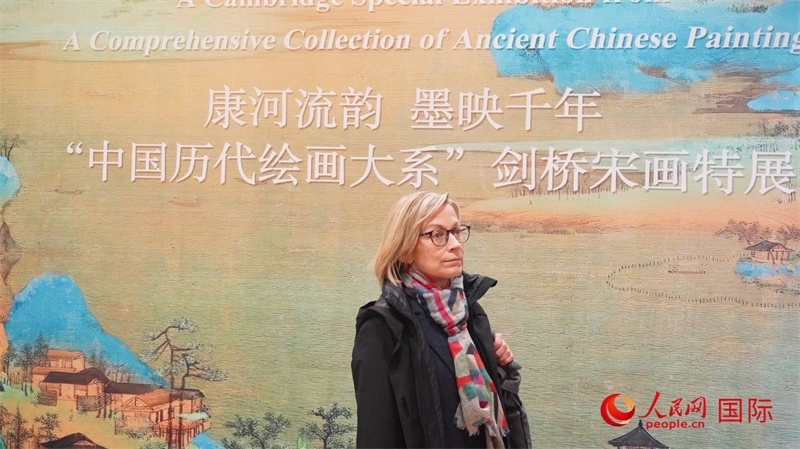 宋畫特展吸引英國(guó)學(xué)者。徐量攝