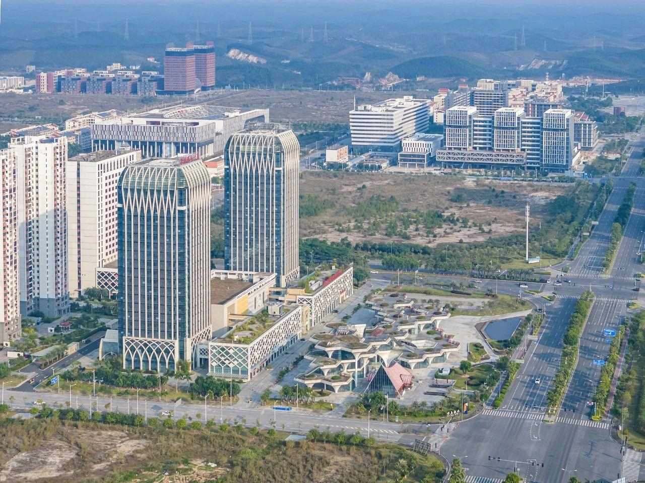 2023年11月，廣西欽州，航拍中國(guó)—馬來(lái)西亞欽州產(chǎn)業(yè)園區(qū)。