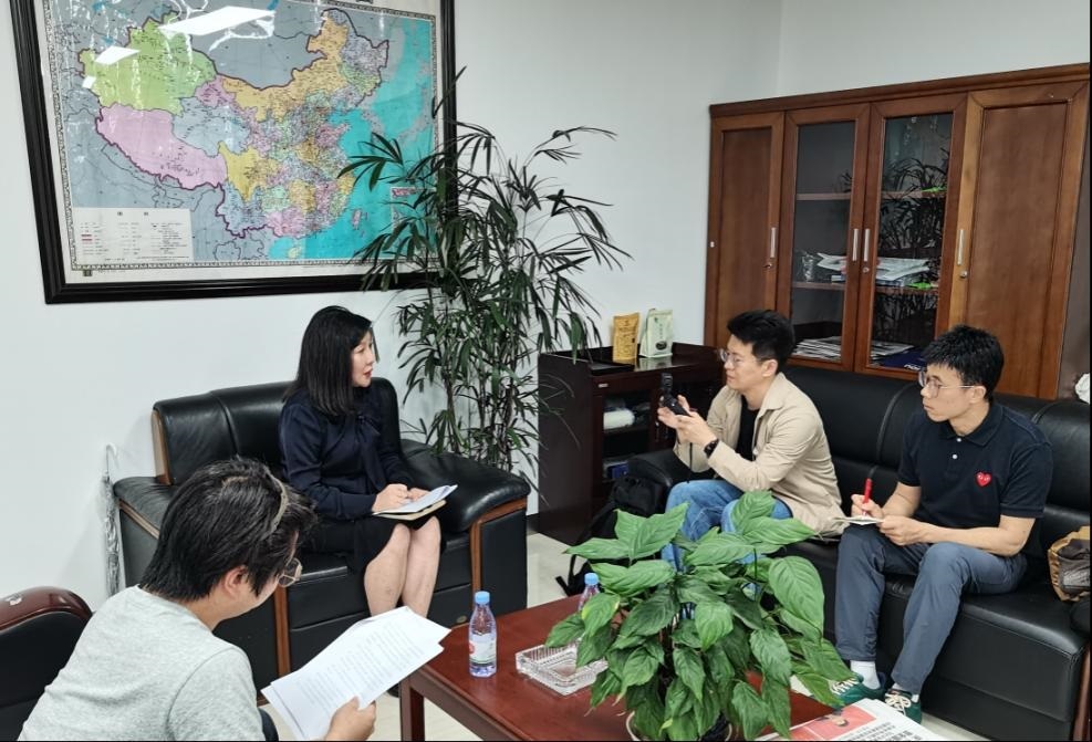 記者采訪企業(yè)跨境物流建設情況。人民網(wǎng) 孫啟凡攝